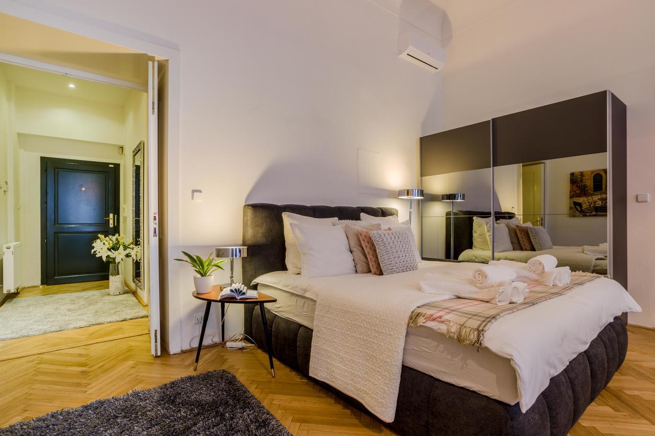 Royal Route Apartament *