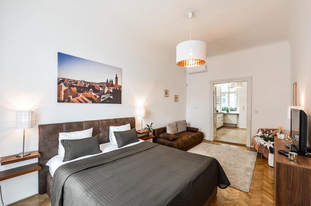 Royal Route Apartament *